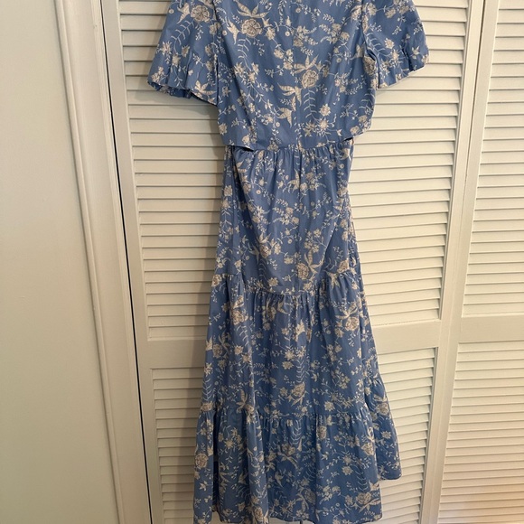 Wayf Plaza Cut Out Tiered Maxi Dress Size Large - Picture 4 of 4